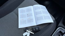 Toyota Yaris 1.5 Hybrid Icon 5dr CVT Hybrid Hatchback